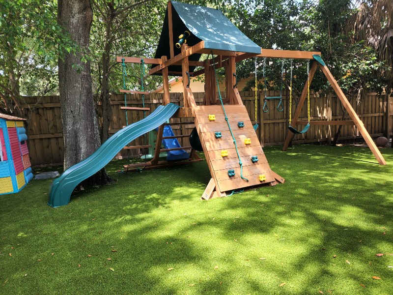 Artificial Playground Turf home playground turf