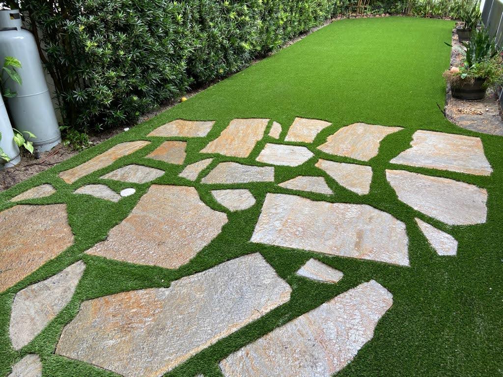 fake grass installation company